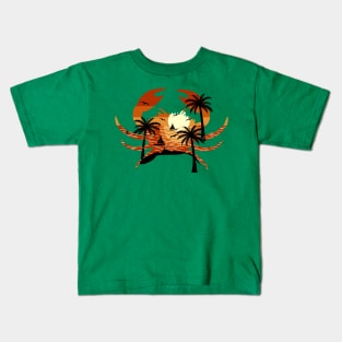 crab beach sunset Kids T-Shirt